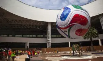 Costo del estacionamiento puede superar el precio de las entrada para el Mundial