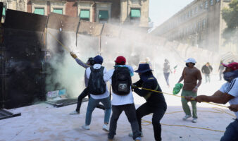 Tres de los 18 detenidos serán acusados por tentativa de homicidio tras marcha de Generación Z: FGJCDMX