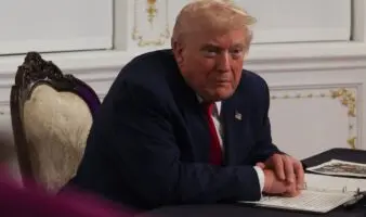 Trump advierte de que se considere el espacio aéreo de Venezuela 'cerrado en su totalidad'