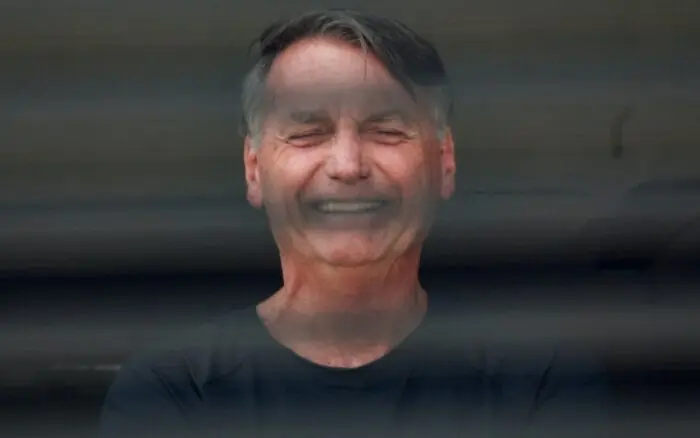 Tele, frigobar, aire acondicionado... Así es la celda donde Bolsonaro inicia su condena de 27 años