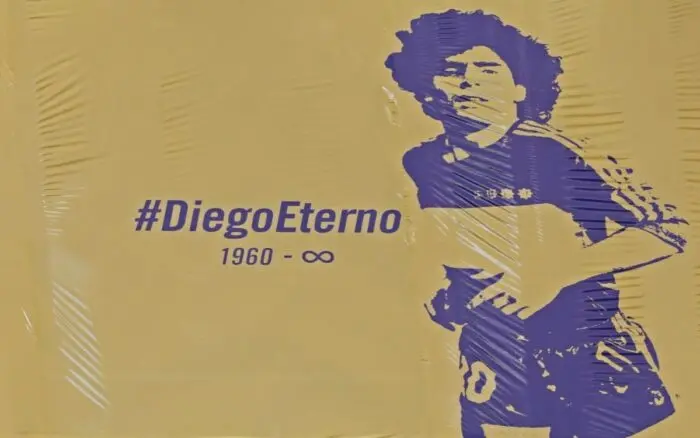 "Sólo muere quien es olvidado": Diego Armando Maradona (1960-2020) | Video