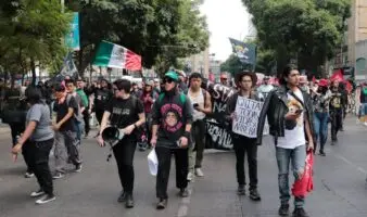La Guerra Fría de la 'Generación Z México': Acusaciones de simulación y apropiación envuelven a la marcha