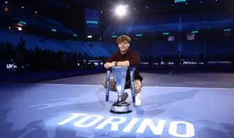 ATP Finals 2025: Se consagra Jannik Sinner bicampeón en Turín | Video