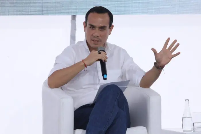 Presidente de Perú no descarta ingresar a Embajada de México para detener ex primera ministra