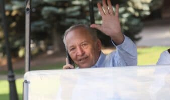 Larry Summers renuncia a la junta de OpenAI tras la difusión de sus correos con Epstein