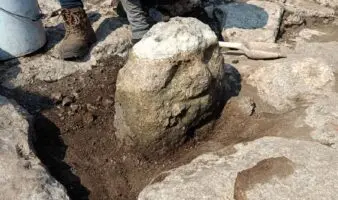 Encuentran escultura maya en Yucatán