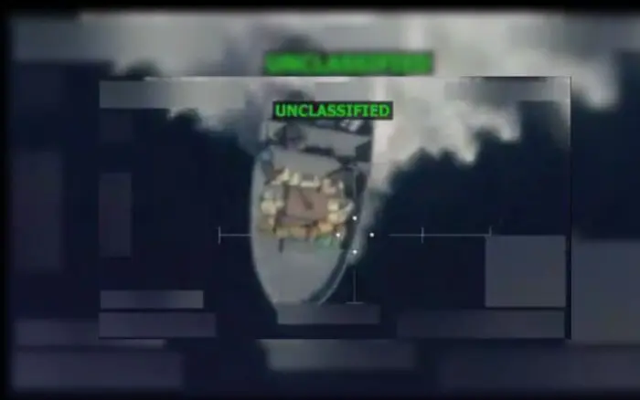 Estados Unidos reconoce que autorizó matar a sobrevivientes de lancha atacada en el Caribe