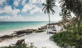 Profeco suspende hotel de Palazuelos durante operativo en Tulum por aumentos injustificados