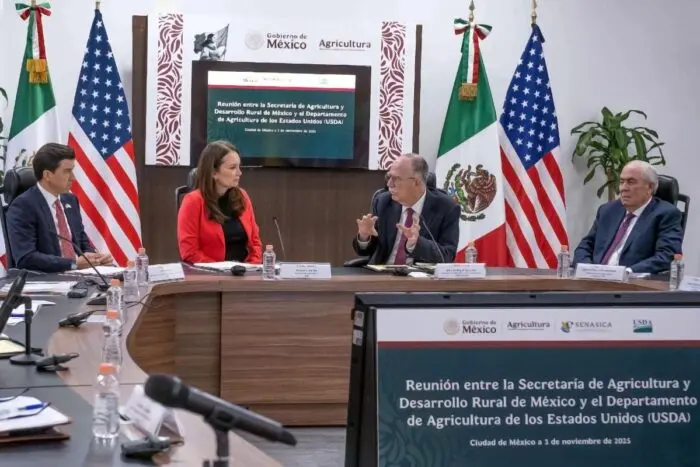 México y EE.UU. revisan avances contra el gusano barrenador y reapertura de la exportación