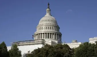 Senado de EE.UU. aprueba acuerdo para reabrir el Gobierno; Cámara aún debe ratificarlo