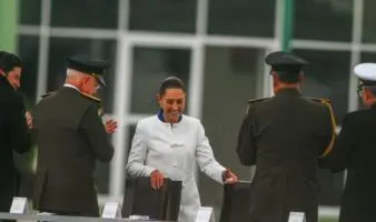 Sheinbaum autoriza aumento de pensión a militares jubilados tras anuncio de protesta castrense