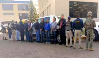 Aseguran a siete policías municipales de Uruapan, presuntamente relacionados al caso Manzo