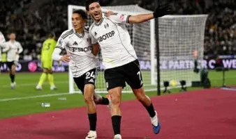 Raúl Jiménez anota gol ganador para el Fulham | Video