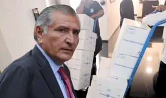 Adán Augusto regala más de 17 mil libros de AMLO a senadores de Morena