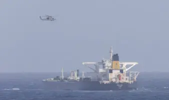 Precios del petróleo suben tras intercepción de EE.UU. a buques frente a Venezuela