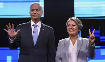 Chile decide en la segunda vuelta presidencial entre el ultraderechista Kast y la izquierdista Jara