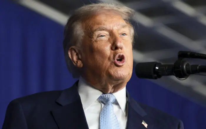 Trump reitera que EE.UU. atacará por tierra a narcotraficantes en AL: 'Sabemos todo sobre ellos'