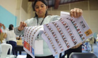 Elecciones en Honduras entre acusaciones de fraude, opacidad e injerencia de Trump: Periodista