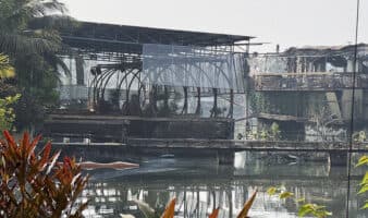 Un incendio en una discoteca de India deja 25 muertos y al menos seis heridos