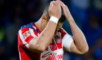Cierra Javier Hernández con más pena que gloria segunda etapa con Chivas | Video