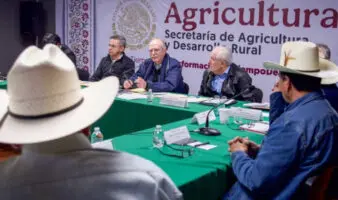 Gobierno anuncia acuerdos con agricultores y transportistas para evitar bloqueos