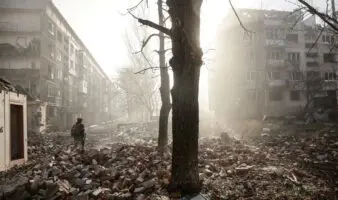 Zaporiyia y el Dombás, los obstáculos del fin de la guerra en Ucrania: Analista