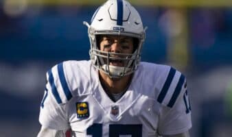 NFL: Philip Rivers sale del retiro y firma con los Colts