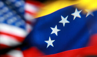 EE.UU. se queda con el crudo venezolano y envía buque incautado a un puerto propio