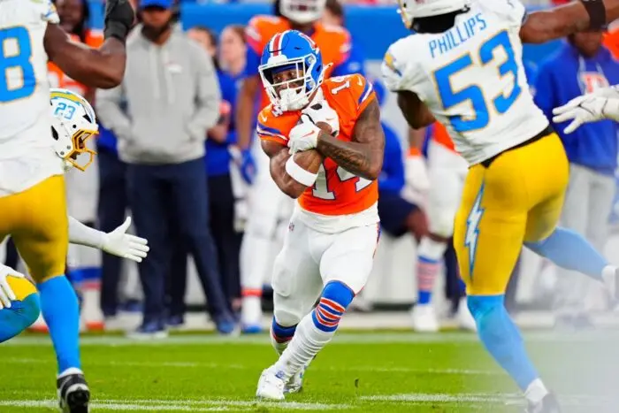 NFL | Broncos vencen 19-3 a Chargers y acaban la temporada como número uno de la AFC