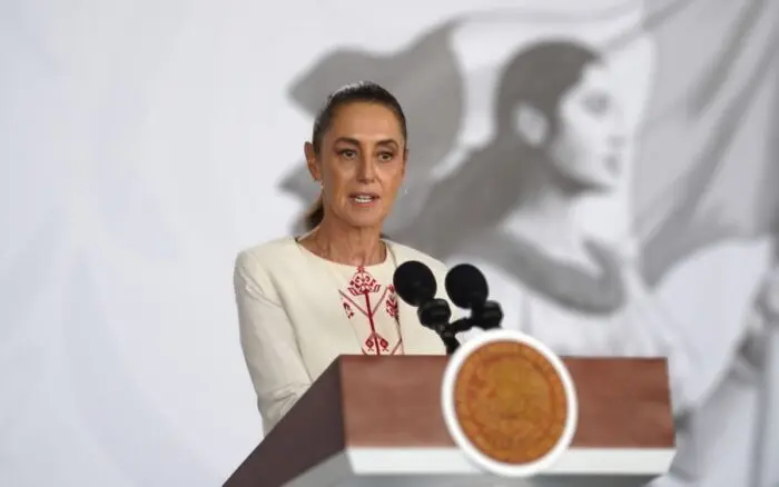 La Mañanera de Sheinbaum | SCJN ahorró 'mil millones de pesos' en compra de nuevas camionetas (23/01/2026)