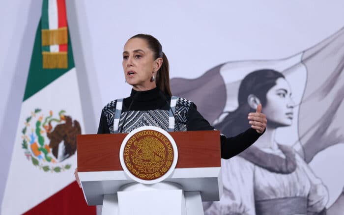 Sheinbaum retrasa la mañanera de este jueves; versiones sobre posible llamada con Trump