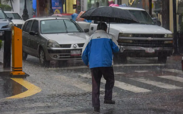 SMN prevé lluvias fuertes, granizo y 'Norte' por frente frío 43