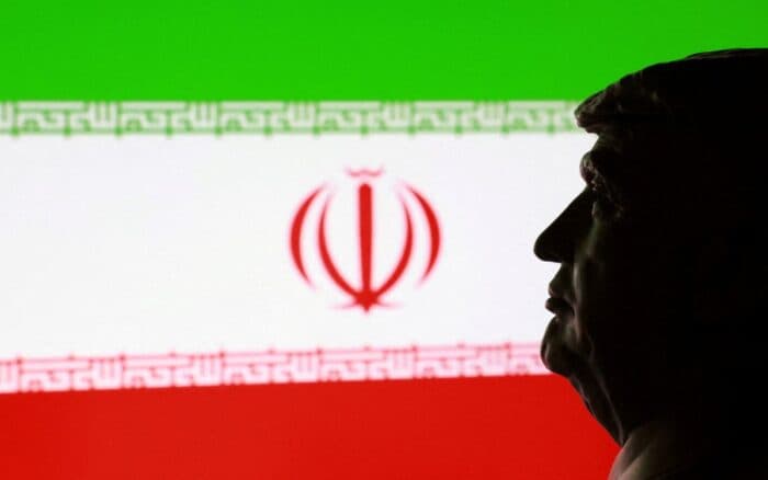 EE.UU. tiene una 'flota enorme' dirigiéndose a aguas cercanas a Irán, asegura Trump