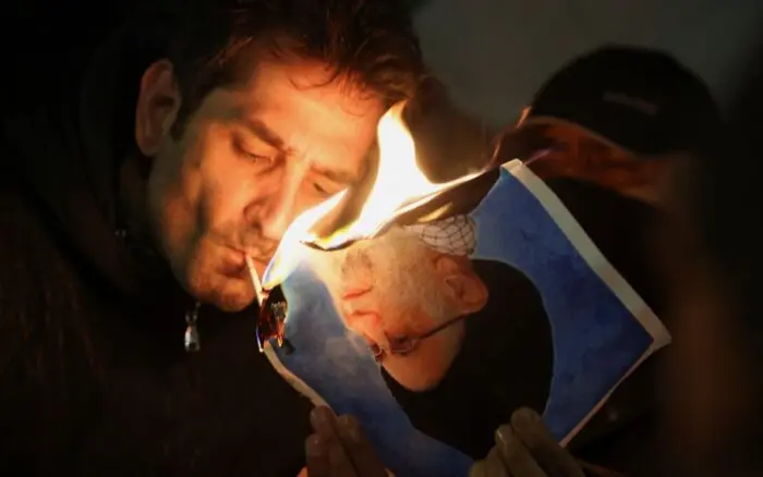 ¿Cómo se mantiene el régimen clerical iraní mientras arrecian las protestas?