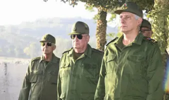 Rusia alerta sobre posible bloqueo naval de EE.UU. a Cuba mientras la isla exhibe maniobras militares