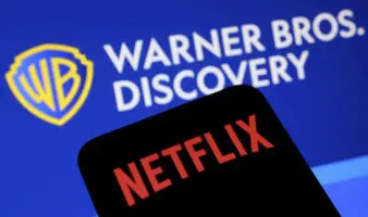 Netflix prepara una oferta en efectivo por los estudios y el negocio de 'streaming' de Warner Bros: Reuters