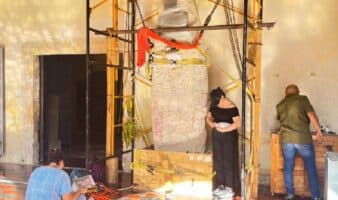 Por primera vez se exhibe la monumental Estela 46 de El Palmar, emblema de la civilización maya