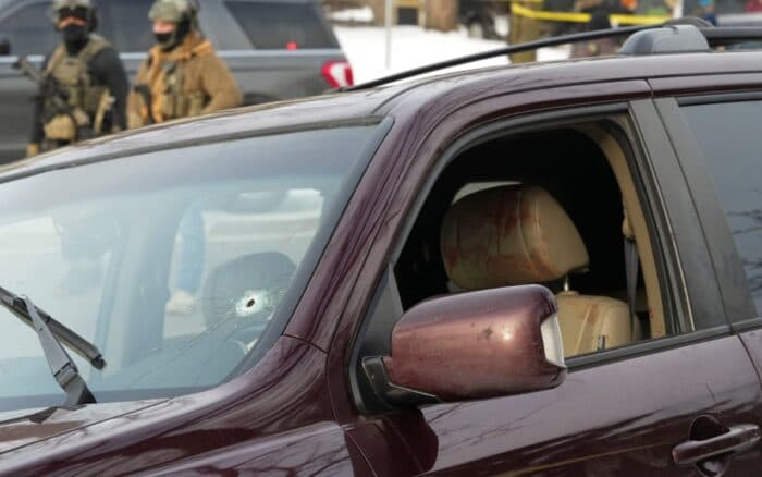 Demócratas acusan al Gobierno de Trump de "encubrir" el caso de la mujer abatida por ICE