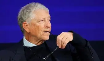 Bill Gates se disculpa con su fundación por lazos con Epstein: WSJ