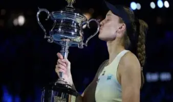 Sorprende Rybakina a Sabalenka y conquista el Abierto de Australia 2026 | Video