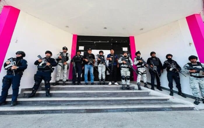 Adolescentes se intoxican con posible droga durante una fiesta en Oaxaca; Fiscalía investiga