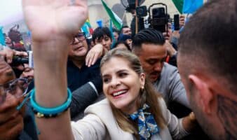 Elecciones Costa Rica | Oficialista Fernández lidera con 53% de votos, escrutado el 31%