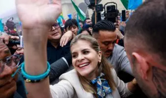 Elecciones Costa Rica | Oficialista Fernández lidera con 53% de votos, escrutado el 31%