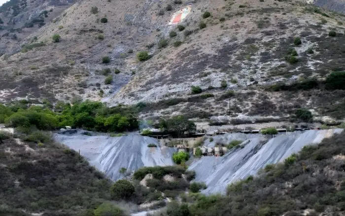 Minería, tala, aguacate y narcolaboratorios: las industrias contaminantes que el Cártel de Jalisco Nueva Generación expandió bajo el mando de «El Mencho»