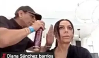 Diputada de CDMX toma sesión mientras la peinan | Video