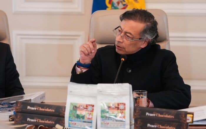 Noboa desmiente a Petro sobre bombardeo ecuatoriano en Colombia