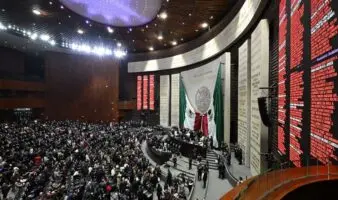 Diputados avalan tope a 'pensiones doradas' entre protestas por retroactividad