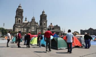 CNTE advierte: "¡Si no hay solución, no rueda el balón!" en el Mundial