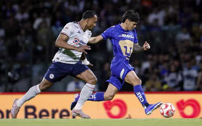 Cruz Azul empata con Pumas y recupera el liderato del Clausura