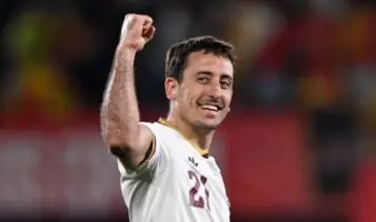 Selección de España derrota a Serbia con doblete de Oyarzabal